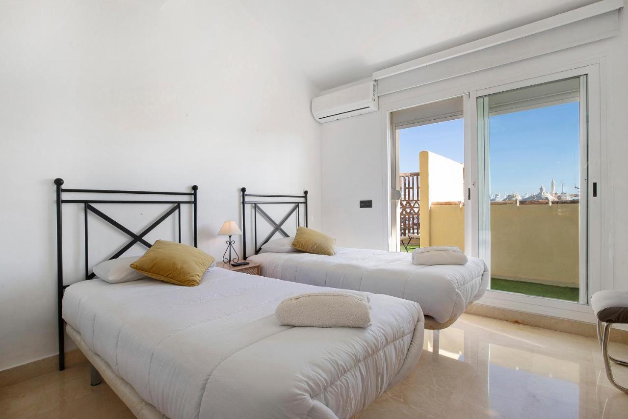 Apartmán Luxury In Puerto Marina Benalmádena Exteriér fotografie